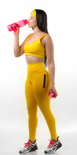 Cargar imagen en el visor de la galería, Legging Amarillo Intense con Bolsillo