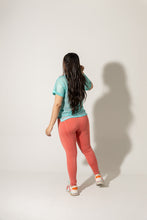 Cargar imagen en el visor de la galería, Legging cortes coral