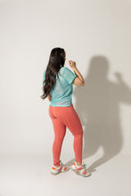 Cargar imagen en el visor de la galería, Legging cortes coral