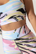 Cargar imagen en el visor de la galería, Set estampado con chaqueta pastel y negro