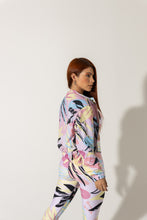 Cargar imagen en el visor de la galería, Set estampado con chaqueta pastel y negro