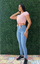 Cargar imagen en el visor de la galería, Blusa nudo gel