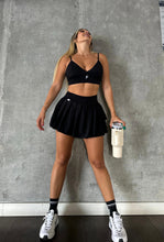 Cargar imagen en el visor de la galería, Top tiras Negro
