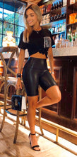 Cargar imagen en el visor de la galería, Short Biker Metalizado