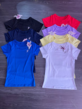 Cargar imagen en el visor de la galería, Blusa Basica Manga Corta Amarillo
